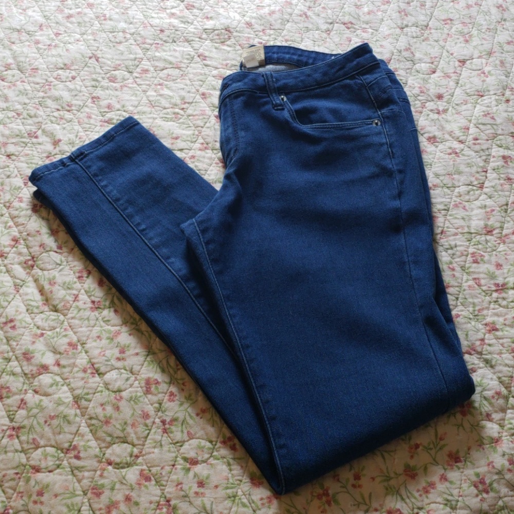 Booty Lifting Stretchy Skinny Jeans